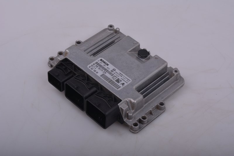 Řídící jednotka EDC17 VOLKSWAGENVW 03L907309M BOSCH 0281017553