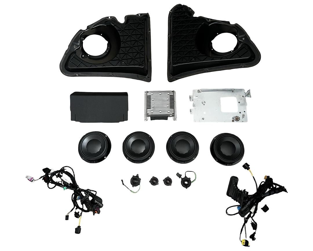 VW Scirocco 3 r.v. 2011 sound system Dynaudio S5VX3T64977