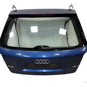 Audi A3 8P S-Line třídveřová hatchback r.v. 2008 modrá metalíza kód barvy LZ5C páté dveře S5VX3T66557 Audi A3 8P S-Line třídveřová hatchback r.v. 2008 modrá metalíza kód barvy LZ5C páté dveře S5VX3T66557