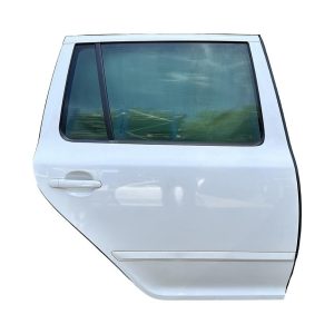 Škoda Octavia 2 RS facelift kombi r.v. 2011 bíla metalíza kód barvy LF9E 1026 9P9P pravé zadní dveře 1Z9833056 S5VX3T87254 Škoda Octavia 2 RS facelift kombi r.v. 2011 bíla metalíza kód barvy LF9E 1026 9P9P pravé zadní dveře 1Z9833056 S5VX3T87254