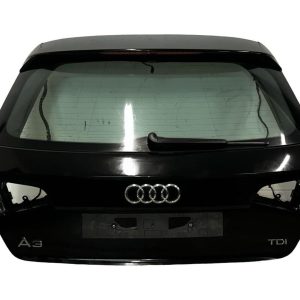 Audi A3 8V Sportback r.v. 2016 černá metalíza kód barvy LY9B páté dveře S5VX3T76614